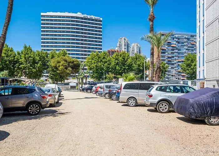 Las Damas 12-E Levante Beach